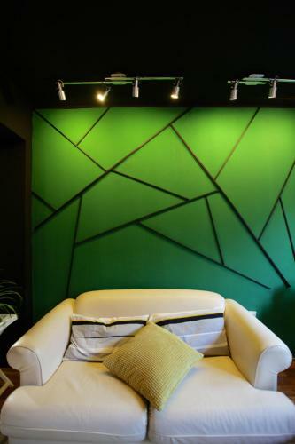 Green Apartment In Bohemian Debar Maalo