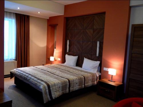 Hotel Emka