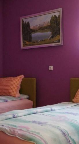 Hostel Restoran Slon