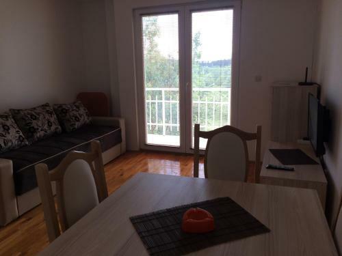 Lake View Apartment
