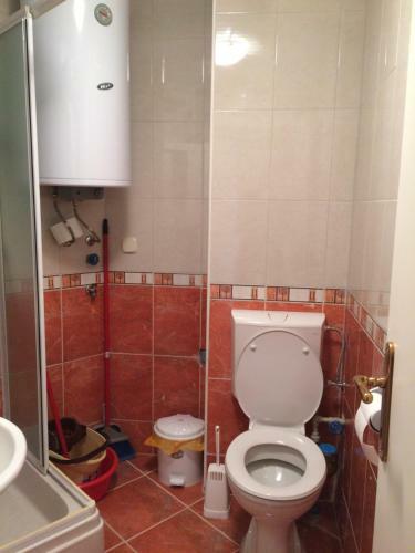 Lake View Apartment