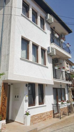 Hostal Villa Srma