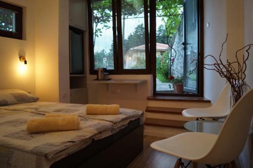 Snegar Apartments