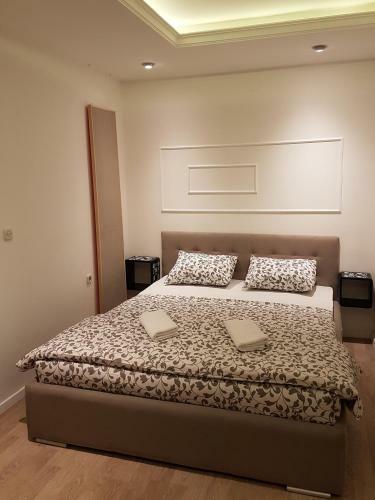 Mika Apartments