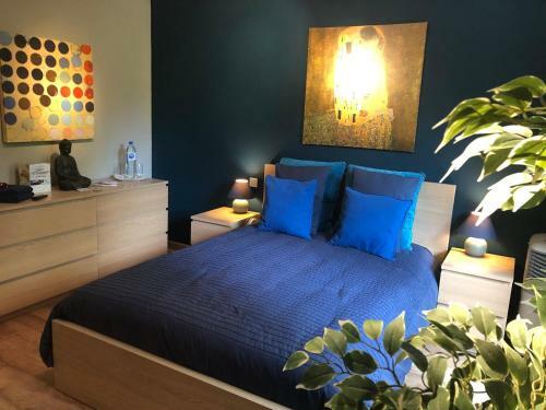 Homestay In A Nice Flat