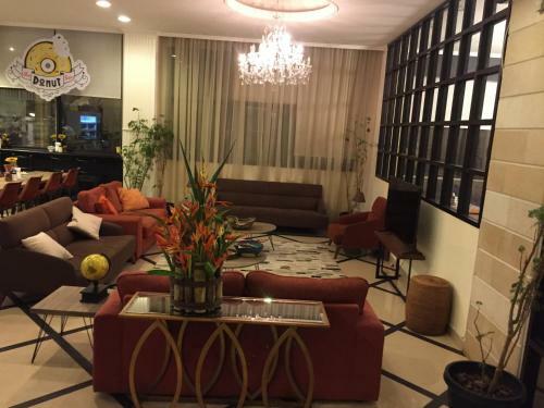 Royal Grand Hotel