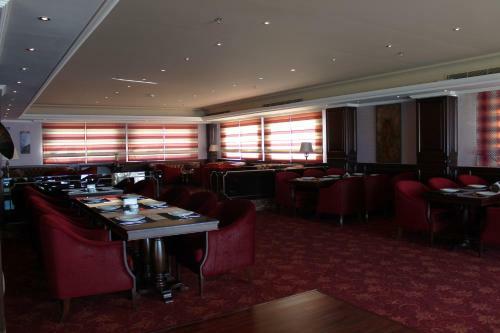 Jiyeh Marina Resort Hotel & Chalets