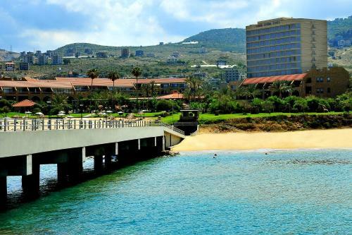 Jiyeh Marina Resort Hotel & Chalets