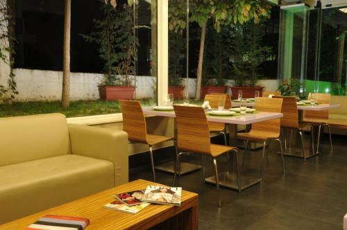 Suite Hotel Merlot - Beirut