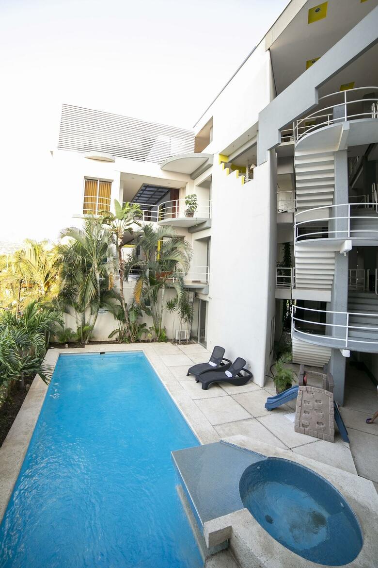 Rs Suites Hotel
