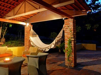 Villa Azalea Inn & Organic Farm