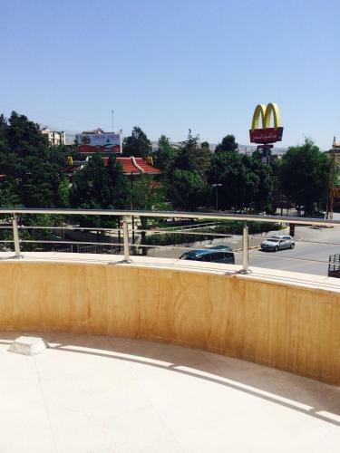 Delora Hotel And Suites