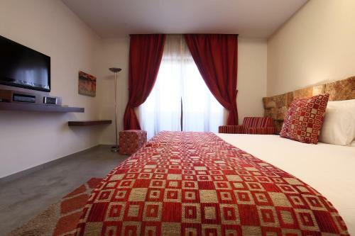 Monoberge Hotel