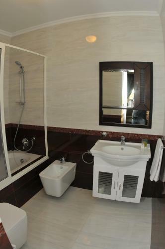 Monoberge Hotel