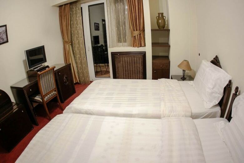 Quartier Suisse Hotel