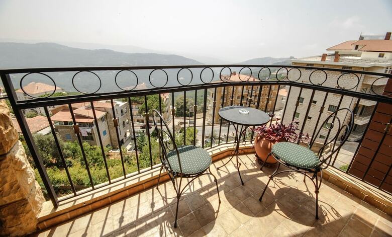 Quartier Suisse Hotel