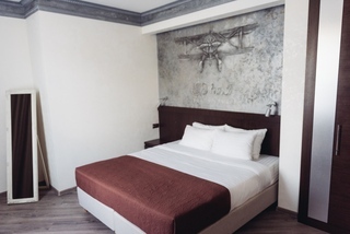Biplan Hotel