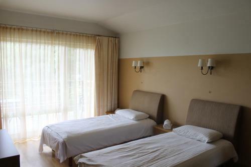 Hostal Beach Guesthouse Lenkas