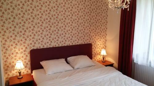 Hotel Rund?le