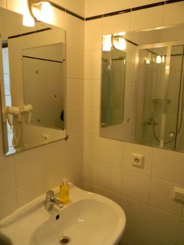 Hotel Rund?le