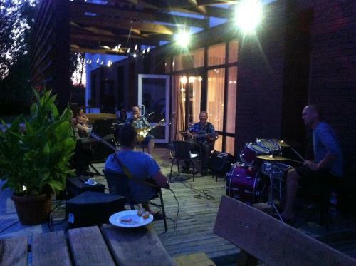 Hostal Guest House - Cafe Liepas