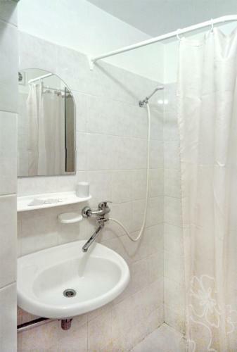 Hotel Motel Brencis