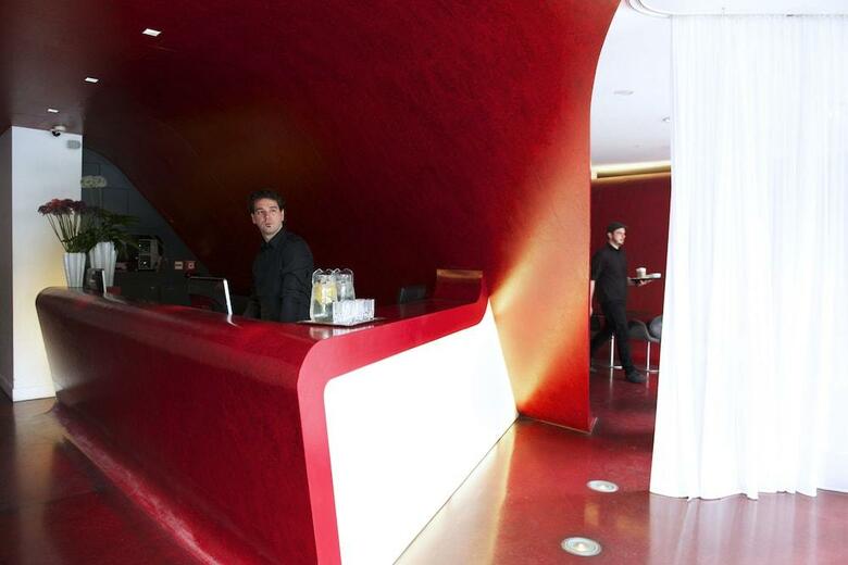 Hotel Q!