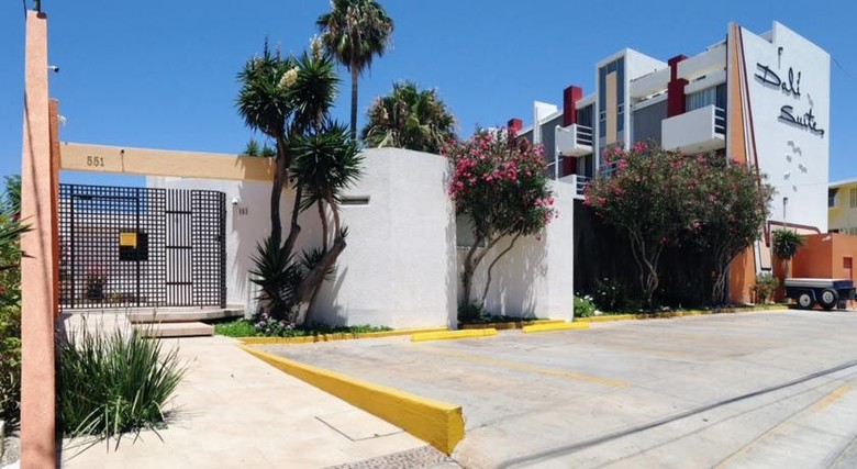 Hotel Dali Suites