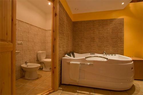 Hostal ?densdzirnavas