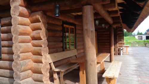 Hostal Viesu Nams Bar?i
