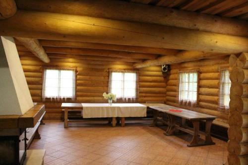 Hostal Viesu Nams Bar?i