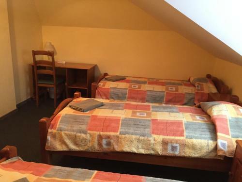 Posada Stren?i Guesthouse