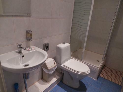 Posada Stren?i Guesthouse