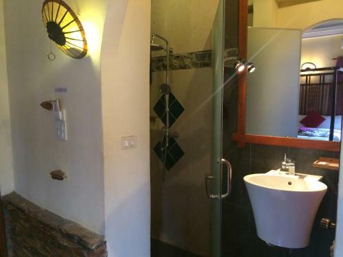 Hostal Chaluenxay Villa