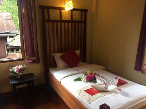 Hostal Chaluenxay Villa