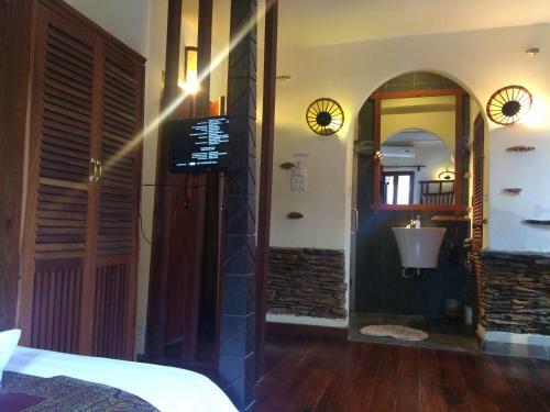Hostal Chaluenxay Villa