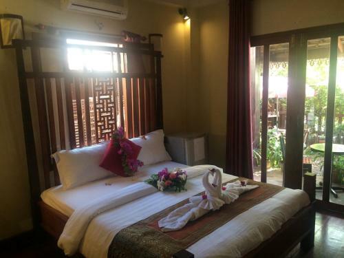 Hostal Chaluenxay Villa