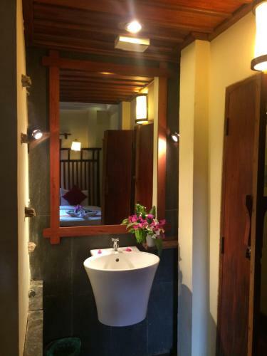 Hostal Chaluenxay Villa