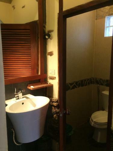 Hostal Chaluenxay Villa