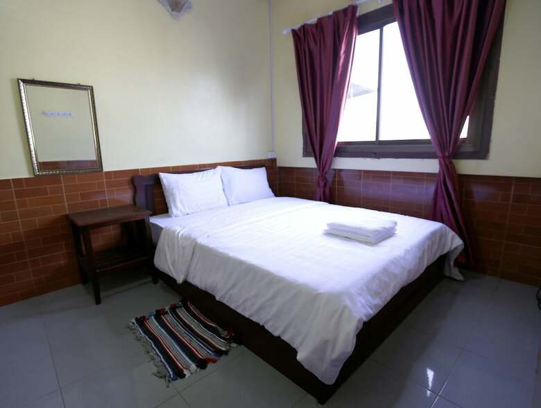 Hostal Intouch Guest House