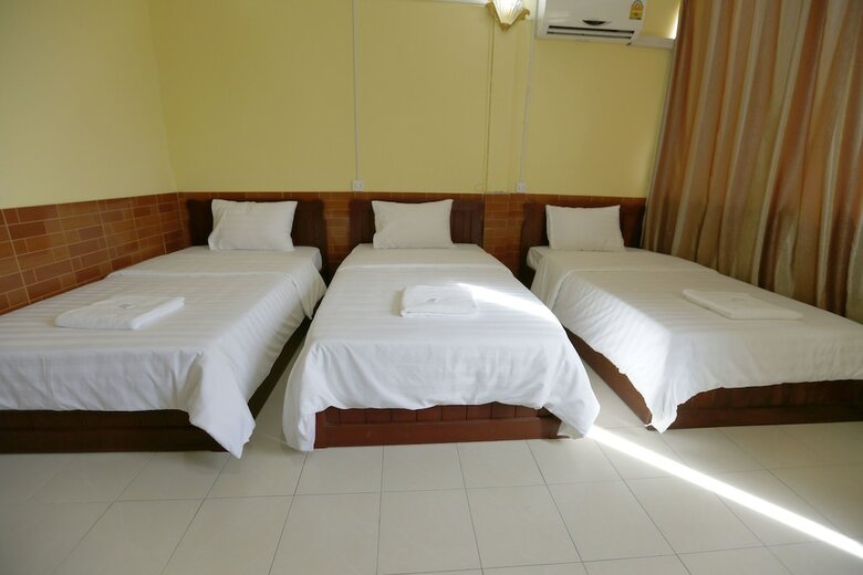 Hostal Intouch Guest House