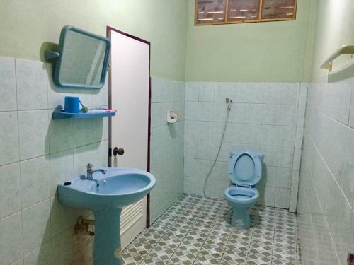 Hostal Anouxa Riverview Guesthouse