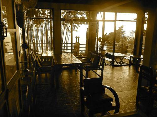 Hostal Nakorn River View