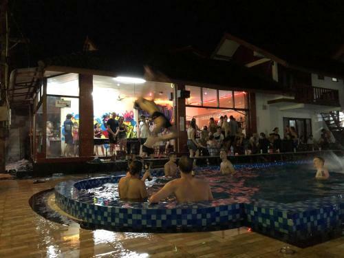 Nana Backpackers Hostel