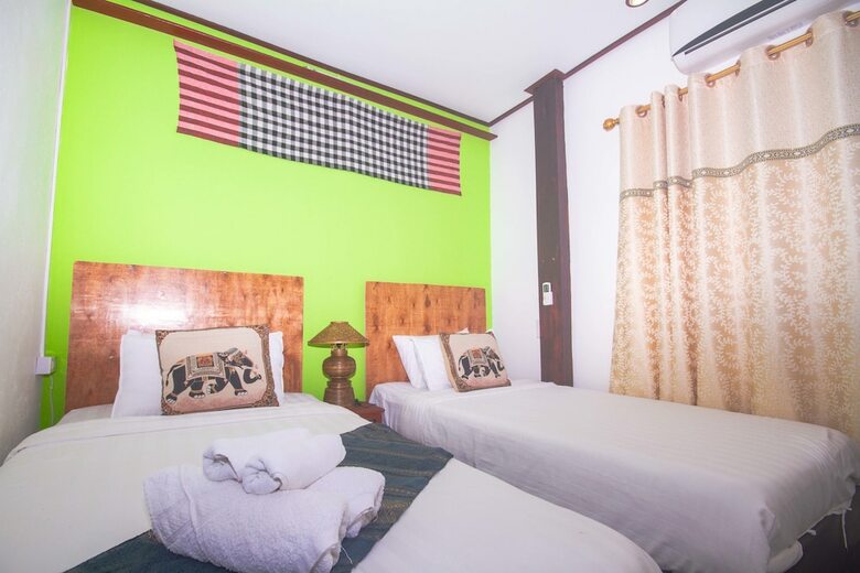 Hostal Y Not Lao Guesthouse Ban Wat Nong
