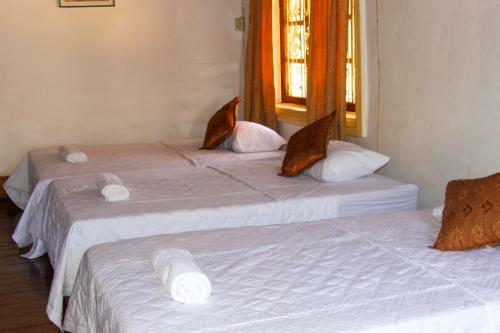 Albergue Croissant D'or Guestroom By Avalon B&B