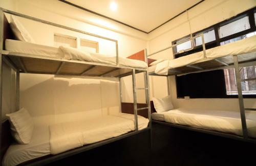 Y Not Laos Hostel