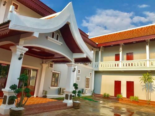 Phanom Hotel