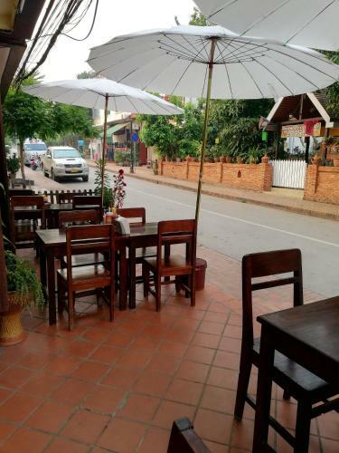 Hostal Tingkham Guesthouse