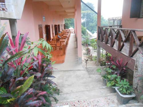 Hostal Meexai Guesthouse